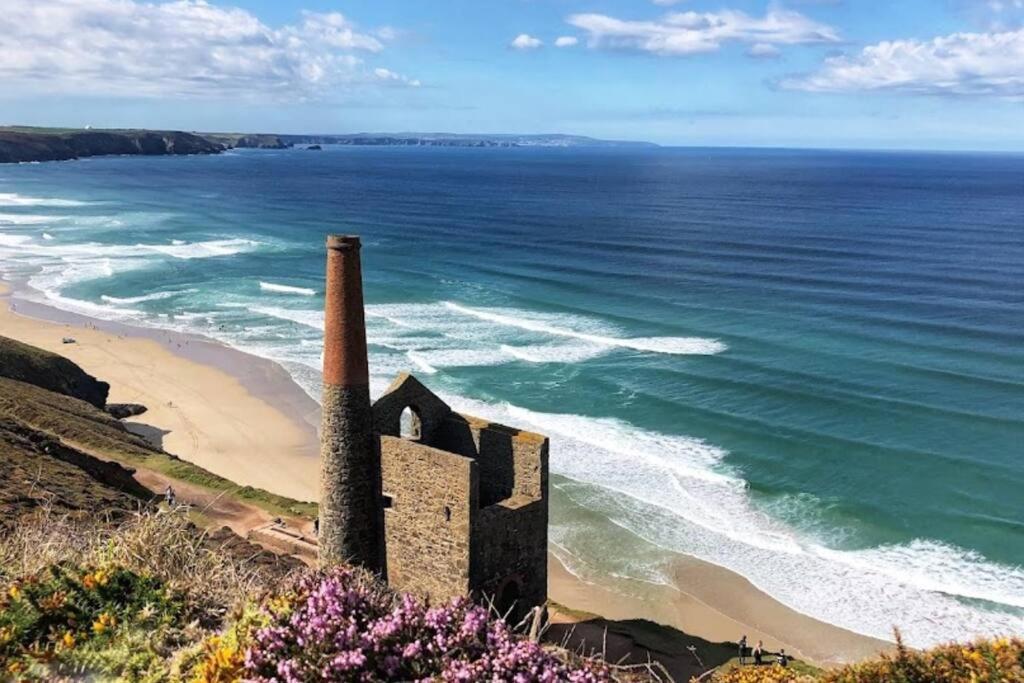 Newly Renovated Characterful Cottage, Wheal Rose Scorrier Kültér fotó